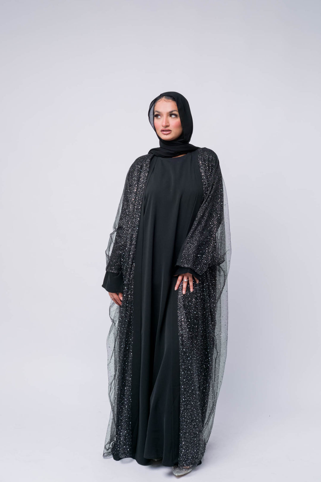 Black luxury abaya with shimmer effect – modest clothing for women