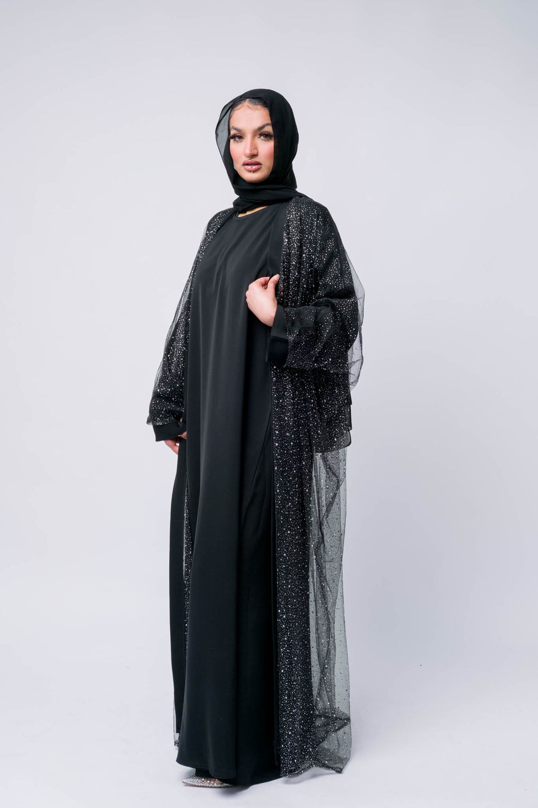 Formal black abaya with shiny layer – Islamic fashion for events