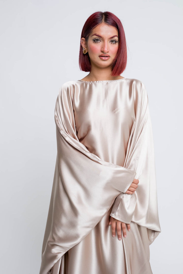 Satin abaya with adjustable waist belt