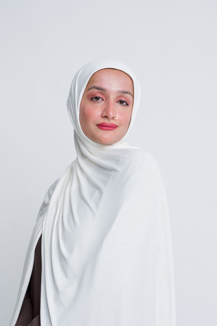 Soft white hijab for Muslim women, perfect for daily modest wear.