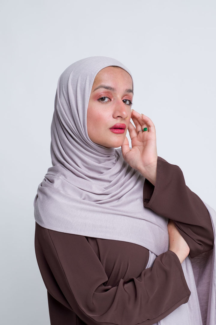 Non slip ash grey hijab, no pins needed, soft jersey.