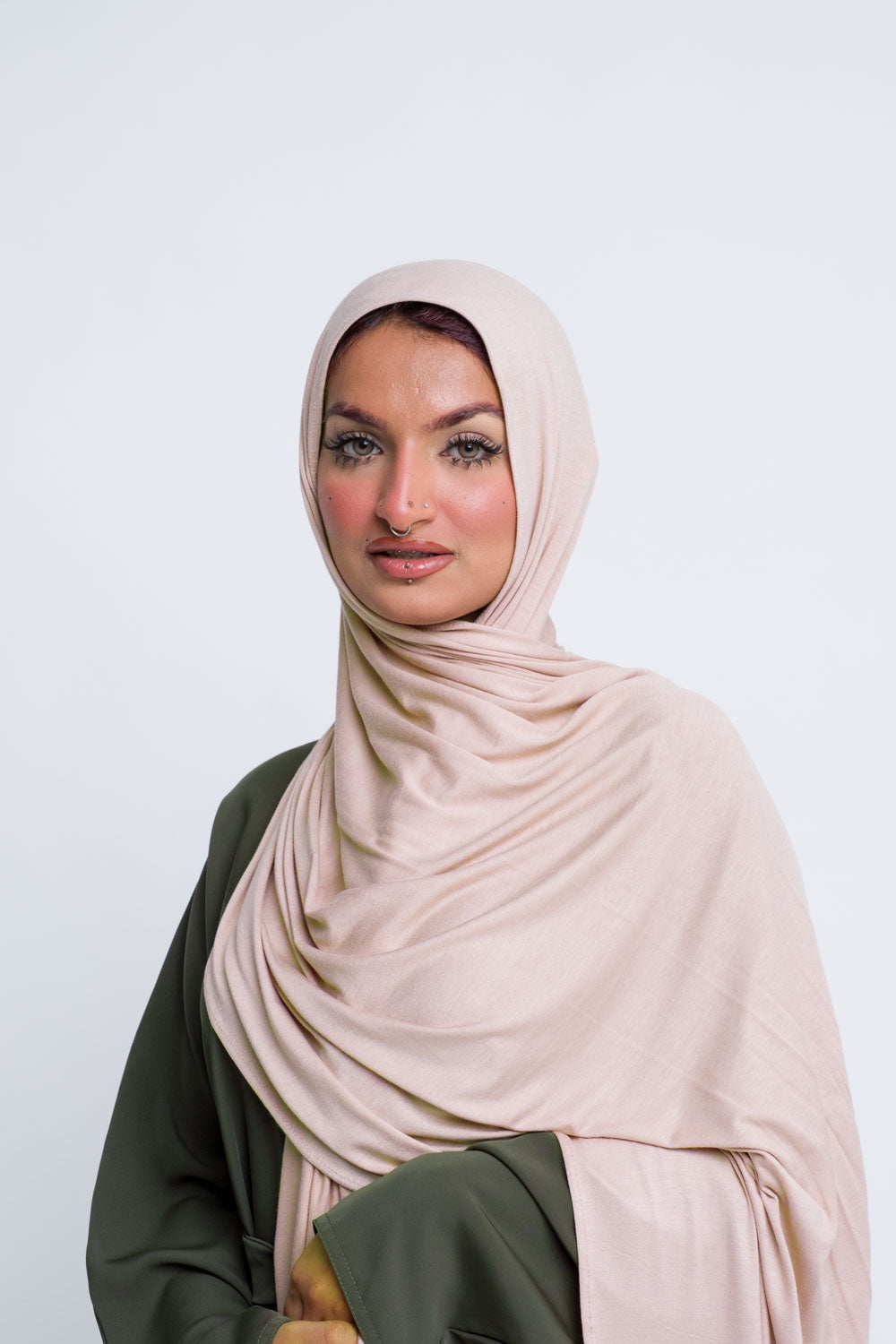 Premium jersey hijab in vanilla tone, ideal for neutral looks.